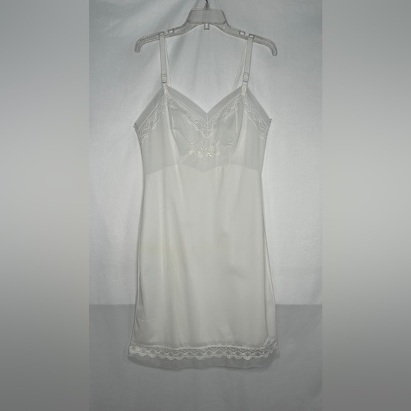 Vintage Youth Form White Full Slip Lace Embroidery Adjustable Straps Retro Sz 36 - Picture 1 of 7